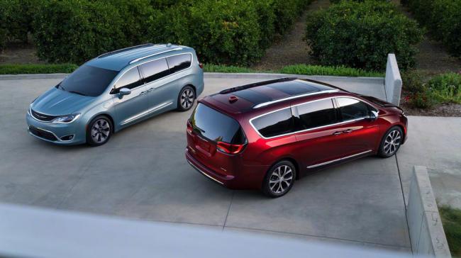 Компания Chrysler представила новый минивэн Pacifica (ФОТО)
