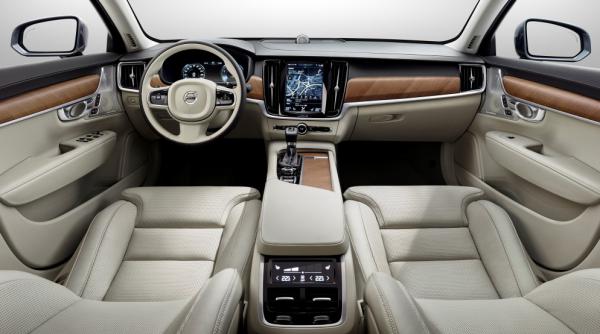 Гибридный седан S90 от Volvo выходит в серию (ФОТО)