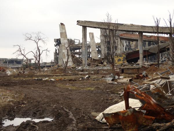 Кадры из ада. Как сейчас выглядит Донецкий Аэропорт (ФОТО)