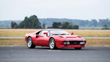 Раритетное Ferrari 288 GTO продадут на аукционе (ФОТО)
