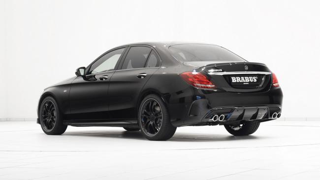 Тюнинг-ателье Brabus представило «подогретый» Mercedes-Benz C-Class 450 AMG (ФОТО)