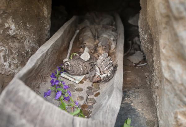 Даргавс - город мертвых, от которого стынет кровь (ФОТО)