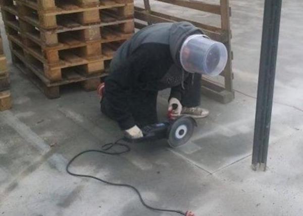 10 человек, которые понятия не имеют о том, что такое правильная техника безопасности на стройке (ФОТО)