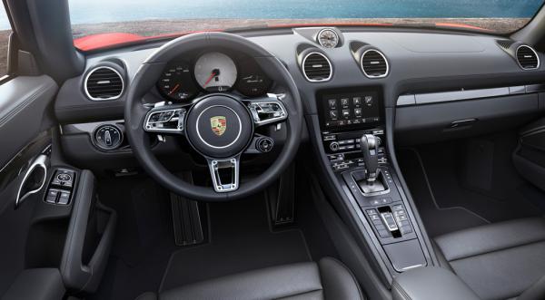 Porsche начинает продажи нового родстера 718 Boxster (ФОТО)