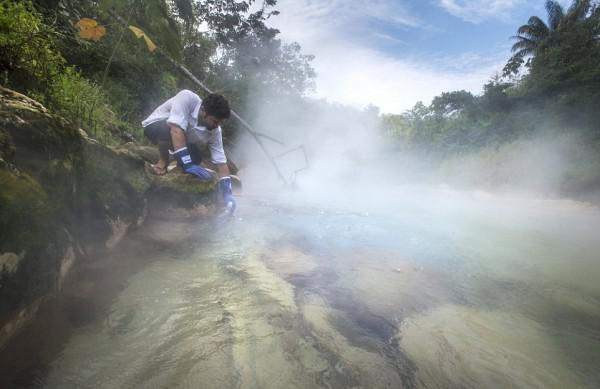 В джунглях Амазонки обнаружили кипящую реку (ФОТО)