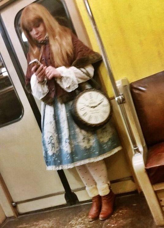 Модники в метро: осторожно, здесь может быть ваша фотография! (ФОТО) 