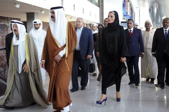 Шейха Моза - самая стильная и влиятельная женщина арабского мира (ФОТО)