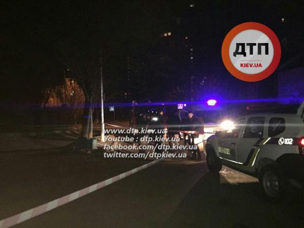 Неспокойная ночь: в одном из районов столицы Украины стреляли из гранатомета (ФОТО)