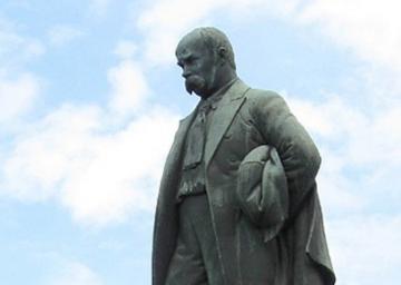 На Запорожье снесли памятник Шевченко