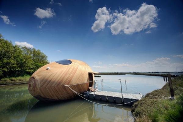 Плавающий дом-яйцо - релакс в гармонии с природой (ФОТО)