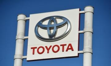 Toyota отзывает 320 000 автомобилей