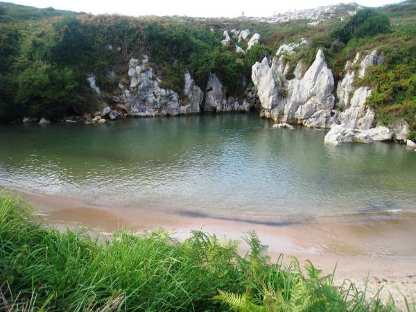 Несравненный курорт, или как выглядит песчаный пляж без моря (ФОТО)