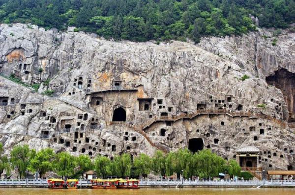 Лунмэнь – уникальные пещеры у Драконовых ворот (ФОТО)