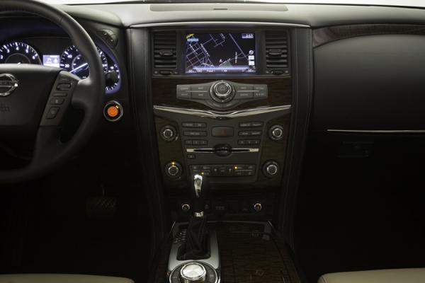 Nissan Armada обновил свой экстерьер  (ФОТО)