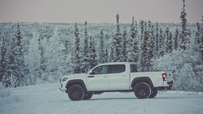 Toyota представила суровый внедорожник Tacoma (ФОТО) Toyota представила суровый внедорожник Tacoma (ФОТО)