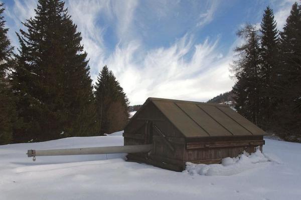 Замаскированные военные бункеры Швейцарии (ФОТО)