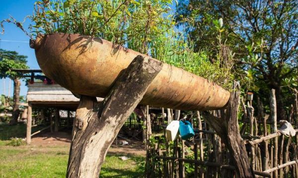 Последствия войны, или как сейчас живут жители Лаоса (ФОТО)