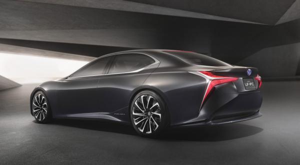 Lexus представил водородный флагманский седан LF-FC (ФОТО)