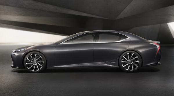 Lexus представил водородный флагманский седан LF-FC (ФОТО)