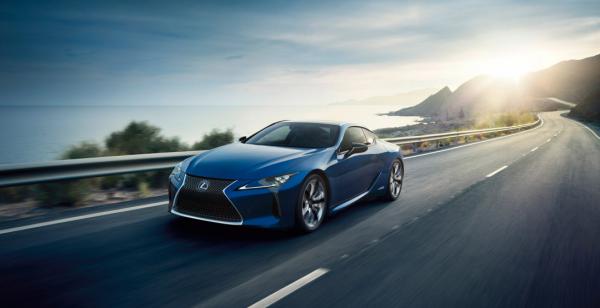 Новое гибридное купе Lexus LC 500h представлено официально (ВИДЕО)