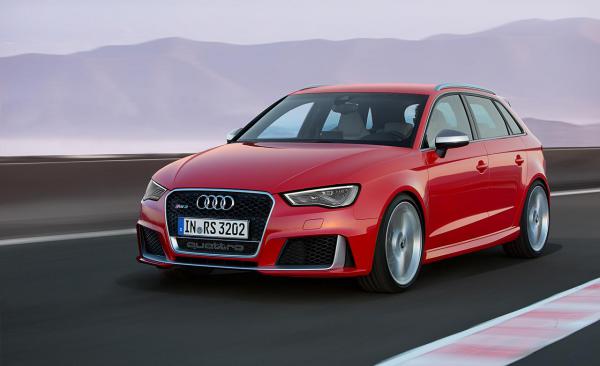 Первые фотоснимки нового мощного седана Audi RS3 (ФОТО)