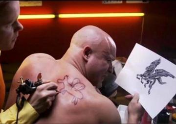 Cамые нелепые татуировки (ФОТО)