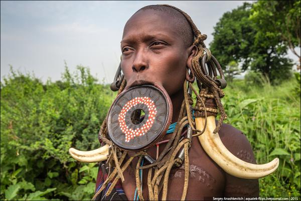 Африканские нравы. Эталон женской красоты в Эфиопии (ФОТО)