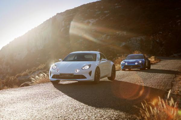 Классика в новой обертке. Renault возродил легендарный Alpine (ФОТО)