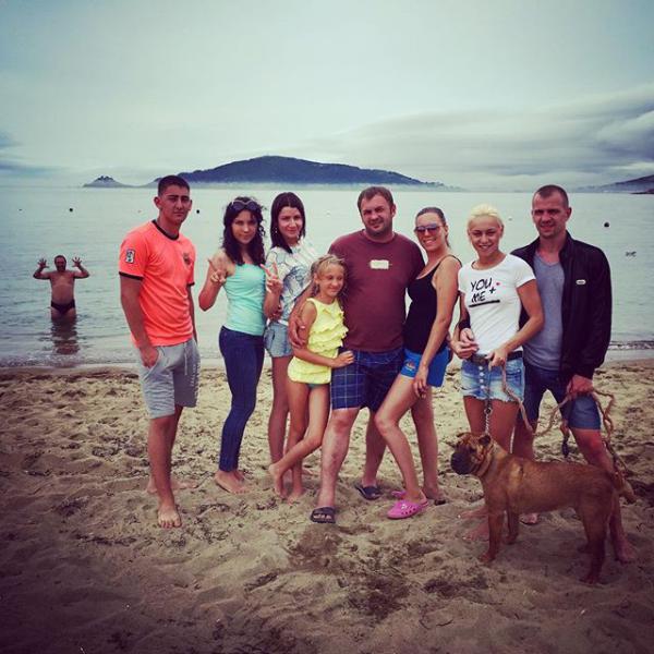 Актеры заднего плана, или как испортить селфи другу (ФОТО)