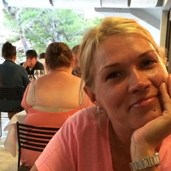 Актеры заднего плана, или как испортить селфи другу (ФОТО)