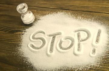 Диета с высоким содержанием соли несет опасность для печени