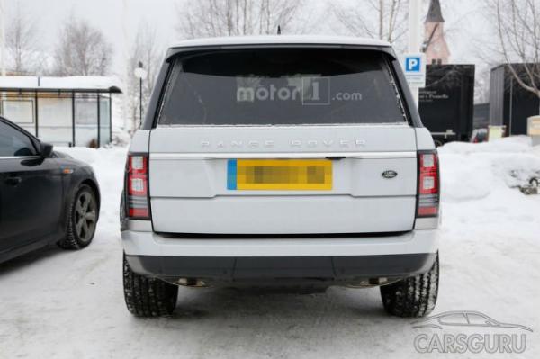 В сети появились шпионские снимки фейслифтингового Range Rover (ФОТО)