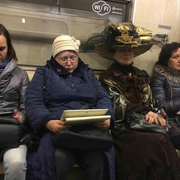 Модники в метро: осторожно, здесь может быть ваша фотография! (ФОТО) 