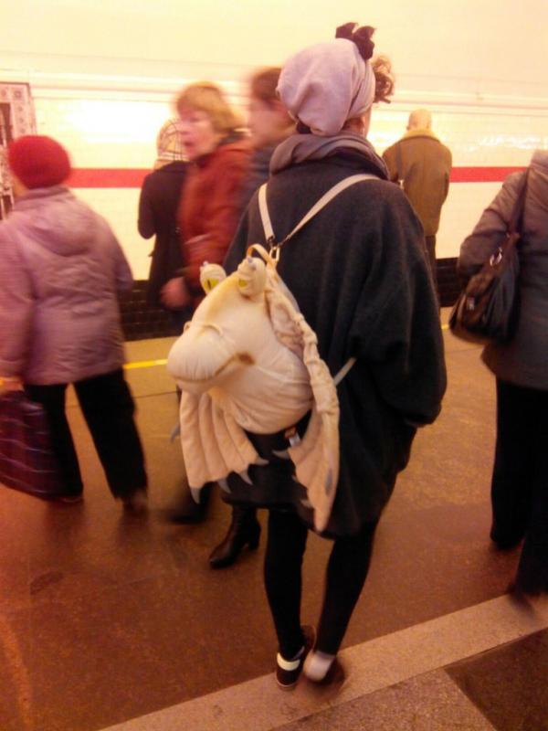 Модники в метро: осторожно, здесь может быть ваша фотография! (ФОТО) 