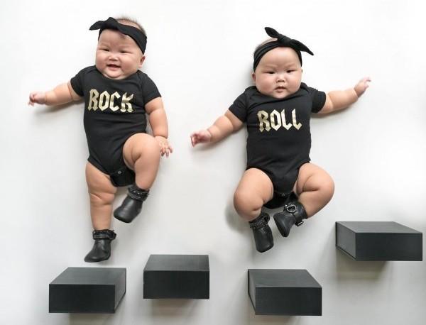 Младенцы-близнецы из Сингапура стали мини-звездами интернета (ФОТО)