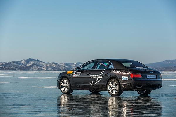 Bentley Flying Spur установил рекорд максимальной средней скорости (ФОТО)