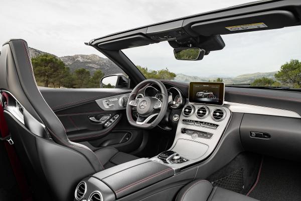 Mercedes показал долгожданный кабриолет C-Class (ФОТО)