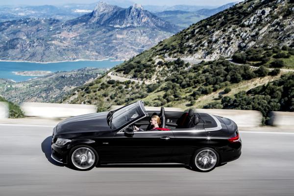 Mercedes показал долгожданный кабриолет C-Class (ФОТО)