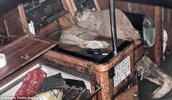 В Тихом океане обнаружена яхта с мумией капитана (ФОТО)