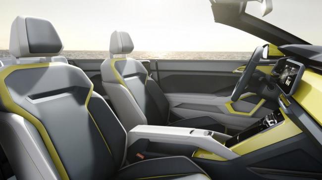 Компания Volkswagen представила компактный кроссовер-кабриолет T-Cross Breeze (ФОТО)