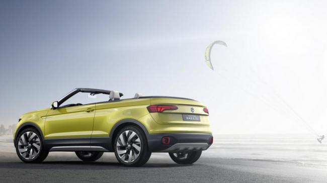 Компания Volkswagen представила компактный кроссовер-кабриолет T-Cross Breeze (ФОТО)