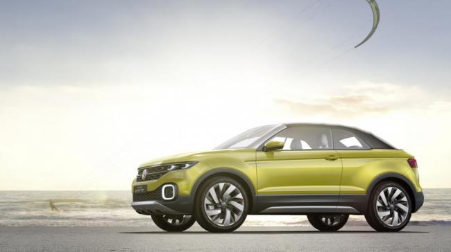 Компания Volkswagen представила компактный кроссовер-кабриолет T-Cross Breeze (ФОТО)
