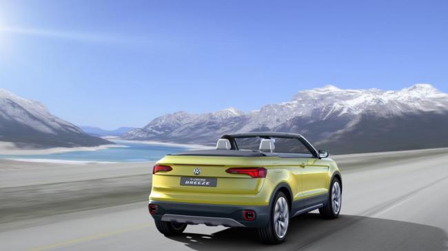 Компания Volkswagen представила компактный кроссовер-кабриолет T-Cross Breeze (ФОТО)