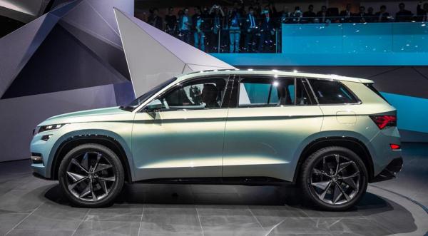 Skoda представила новый гибридный кроссовер (ФОТО)
