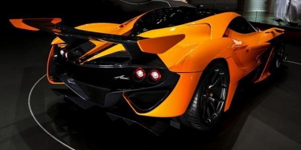 Конкурент Bugatti Chiron. Компания Apollo представила "тысячесильный" суперкар (ФОТО)