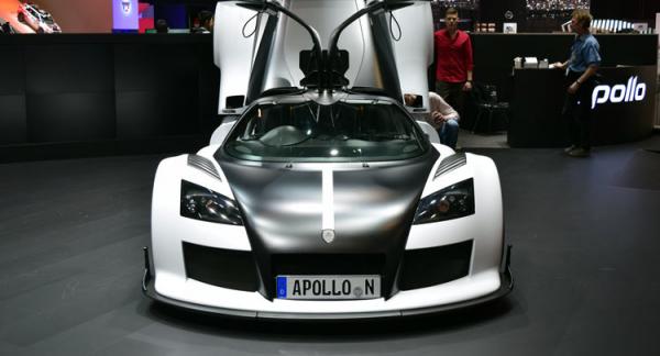 Конкурент Bugatti Chiron. Компания Apollo представила "тысячесильный" суперкар (ФОТО)
