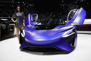 Китайцы показали в Женеве два уникальных суперкара (ФОТО)