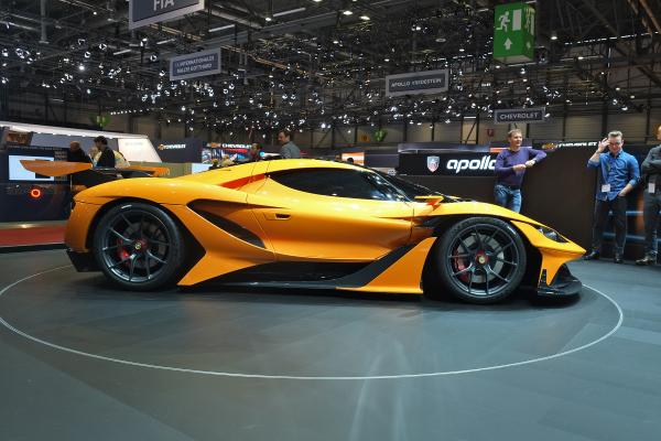 Молодая немецкая компания представила мощнейший спортивный суперкар (ФОТО)