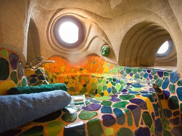 Святилища художника-одиночки, или сюрреалистические пещеры Ра Полетта (ФОТО)