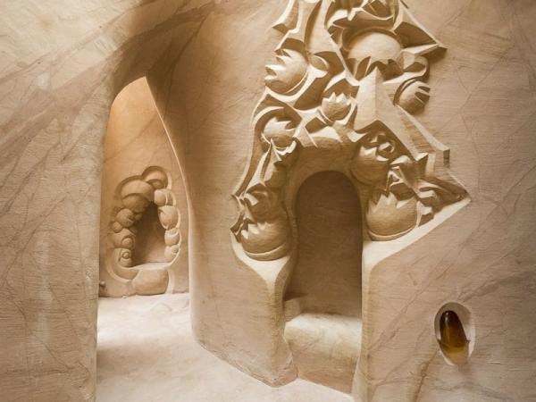 Святилища художника-одиночки, или сюрреалистические пещеры Ра Полетта (ФОТО)